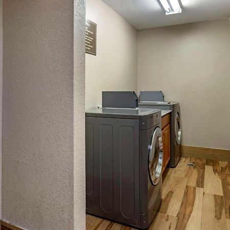 Comfort Inn Midtown Tulsa Zewnętrze zdjęcie