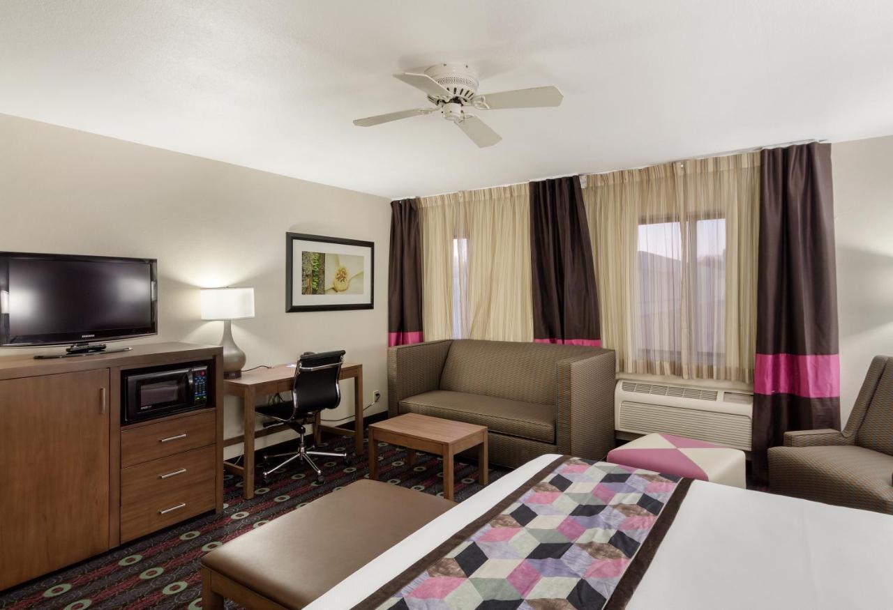 Comfort Inn Midtown Tulsa Zewnętrze zdjęcie