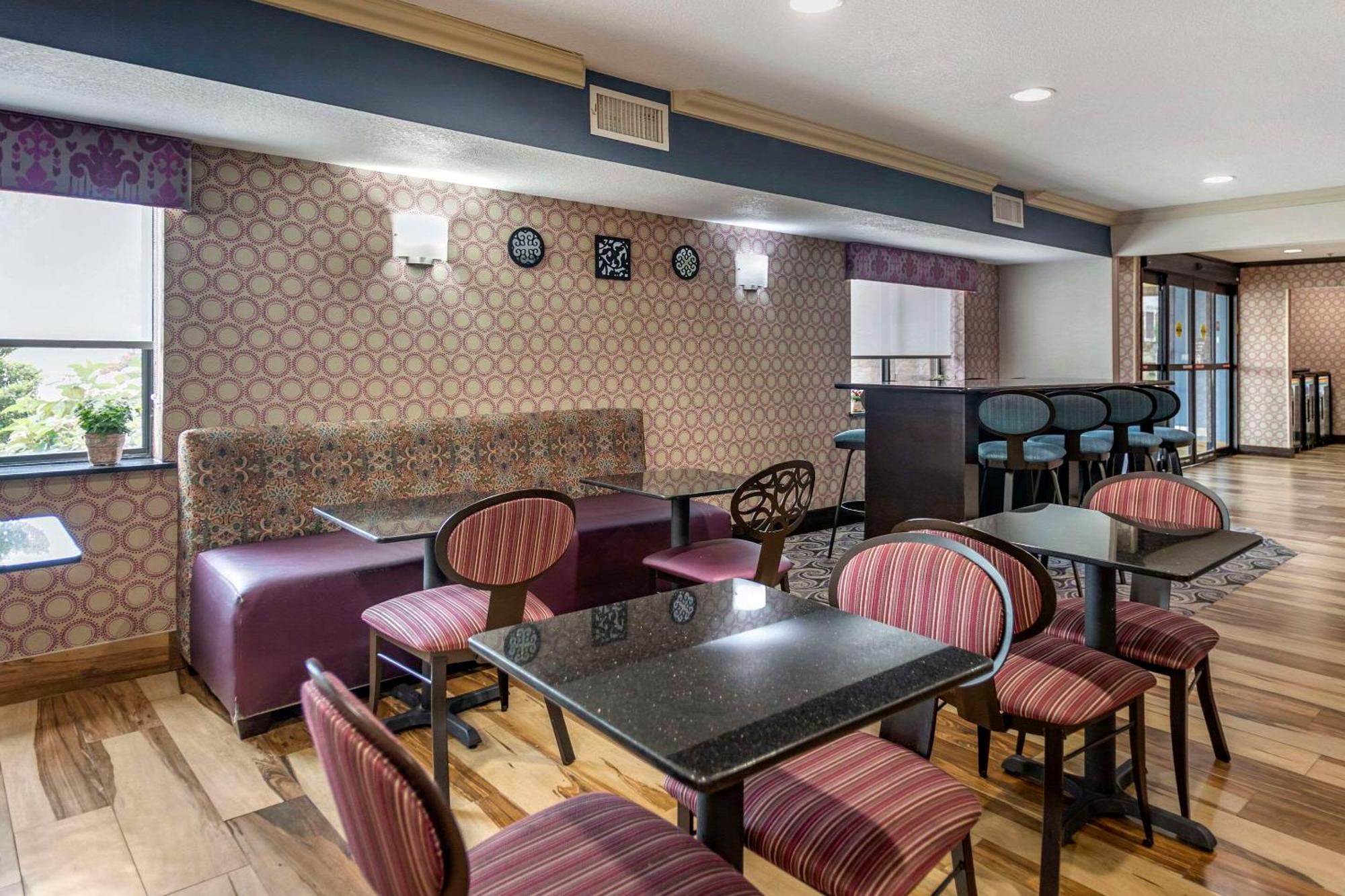 Comfort Inn Midtown Tulsa Zewnętrze zdjęcie